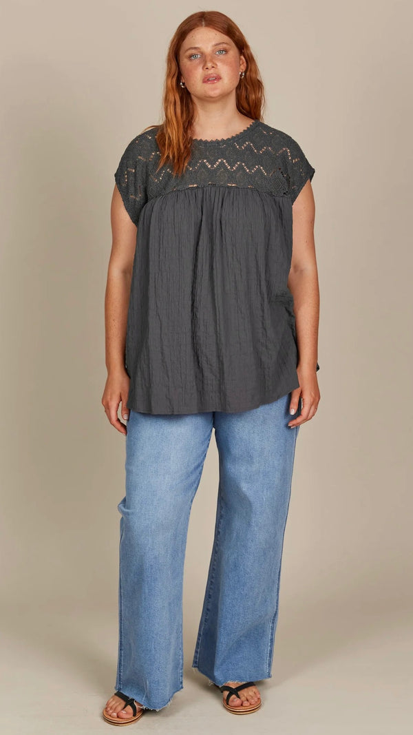 Fleur Relaxed Top Graphite